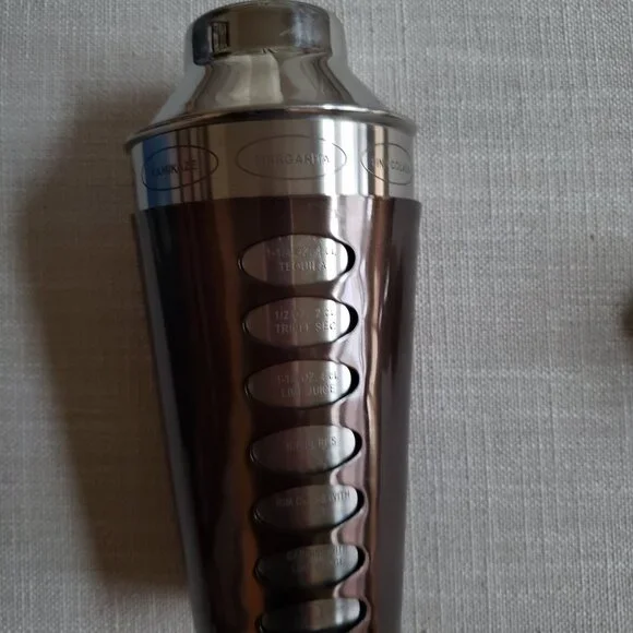 Cocktail Shaker - Spin n Select from 8 recipes - New in box - Stainless steel - Picture 5 of 6